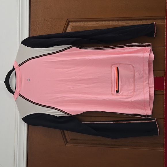 Lululemon Long Sleeve Size 6 - Picture 3 of 4